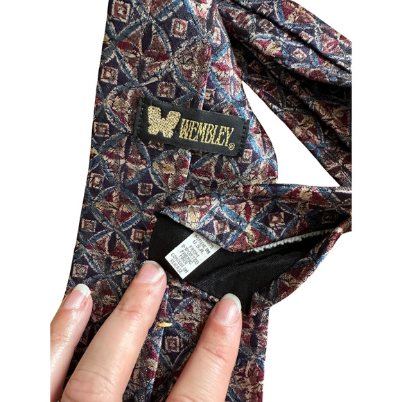 Vintage Wembley Blue Gold and Maroon Polyester Necktie - Picture 4 of 5